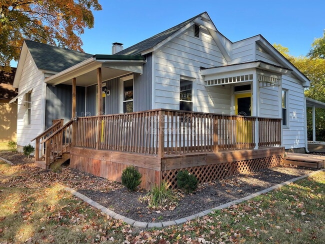 Building Photo - 226 E High St