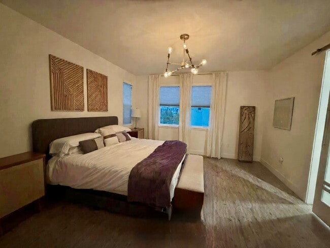 Photo - Luxury 4BR Home with Dual Side Yards, Putt...