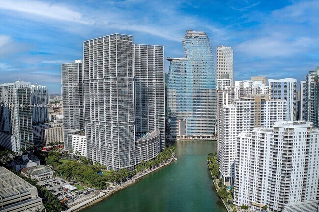 Building Photo - 495 Brickell Ave Unit 2103
