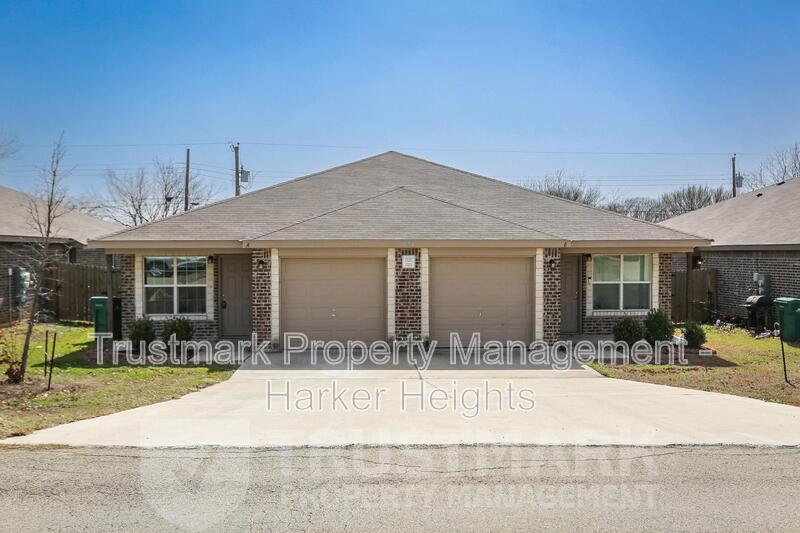 Photo - 924 Maplewood Dr House
