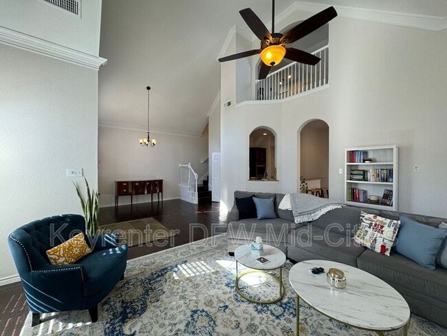 Photo - 6213 Park Meadow Ln