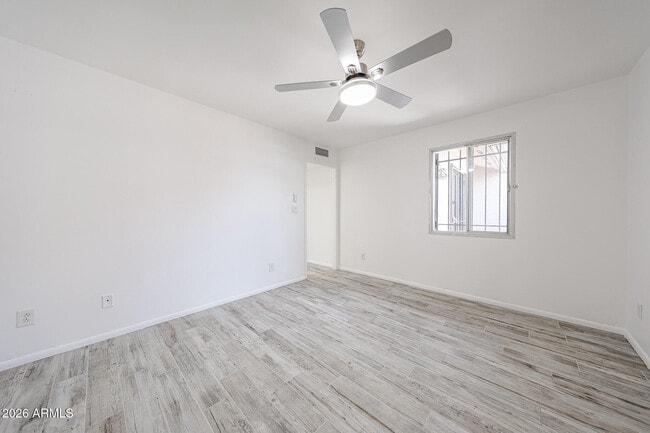 Photo - 2501 N 22nd Dr