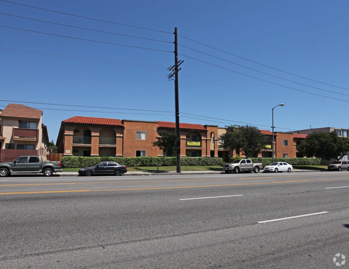 Estancia Apartments Homes - Estancia Apartments Homes