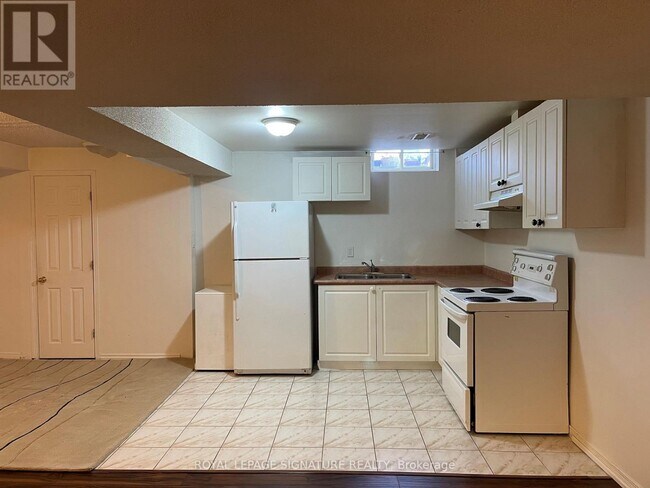 Photo - 803 Sombrero Way