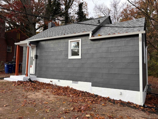 Photo - 415 E Twenty-Seventh St