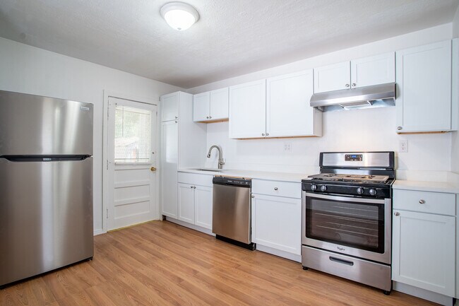 Photo - 3323 W Clarendon Dr