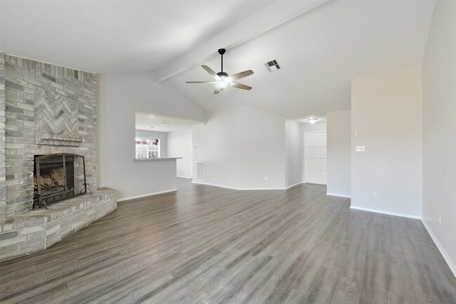 Photo - 2822 Forest Point Dr