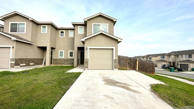 Building Photo - 8713 Pensive Dr