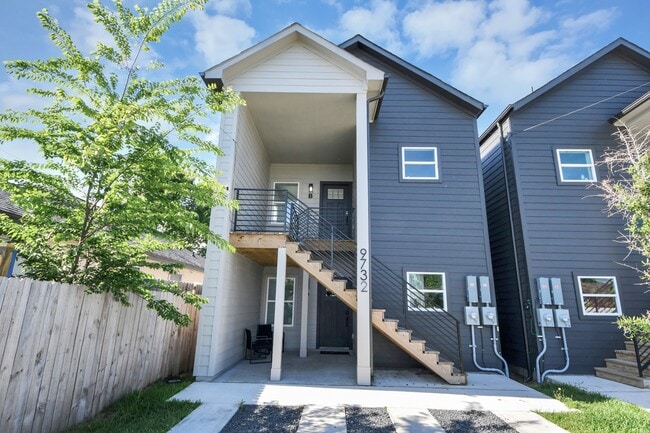 Building Photo - 9732 Tuffly St