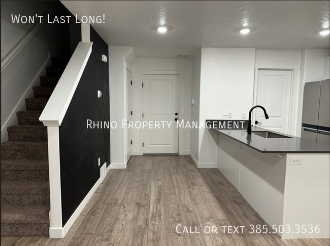 Photo - 429 N Northshore Dr