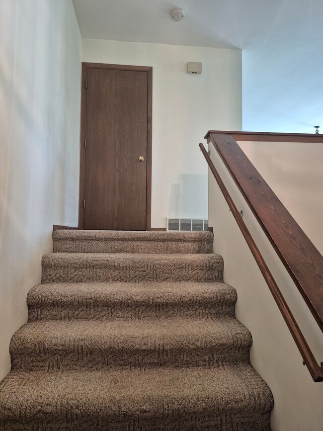 Photo - 515 W 13th St