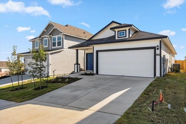 Photo - 2609 Derwent Dr