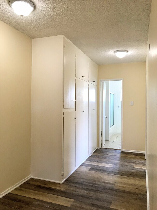 Photo - 4441 W 134th St