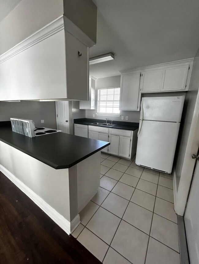 Photo - 3094 Layla St