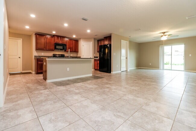 Photo - 1505 Climbing Dayflower Dr