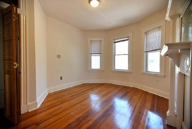 Photo - 55 Beech Glen St Unit 2