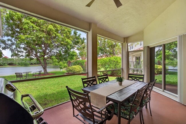 Photo - 370 Carrington Dr