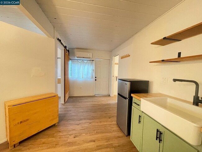 Photo - 924 E Meadow Ave Unit ADU