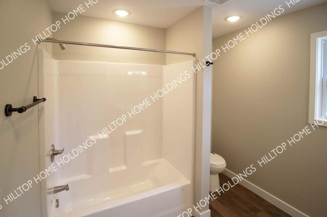 Photo - 73 Hilltop Rd