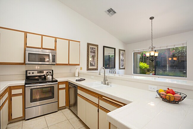 Photo - 76915 Scimitar Way