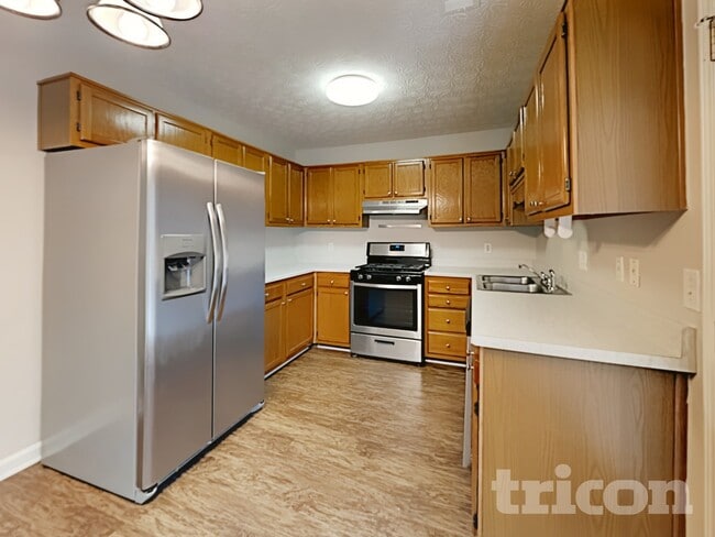 Photo - 1858 Hickory Creek Ct NW