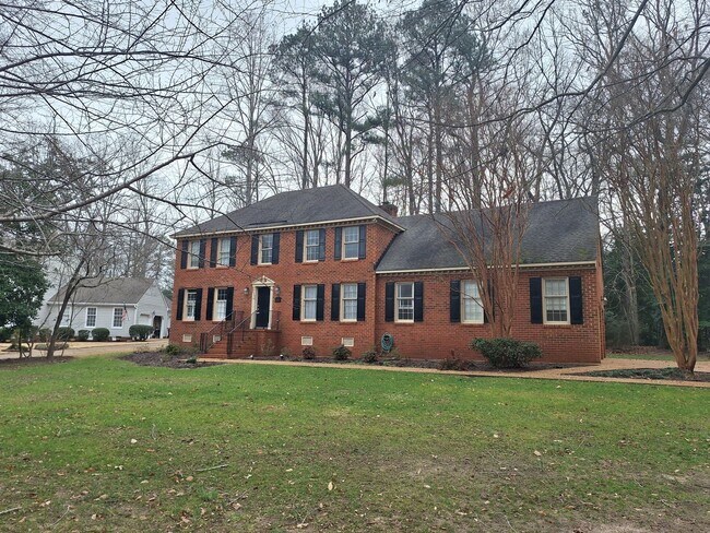 5 bedroom/2.5 bathroom- Ford's Colony - 5 bedroom/2.5 bathroom- Ford's Colony House