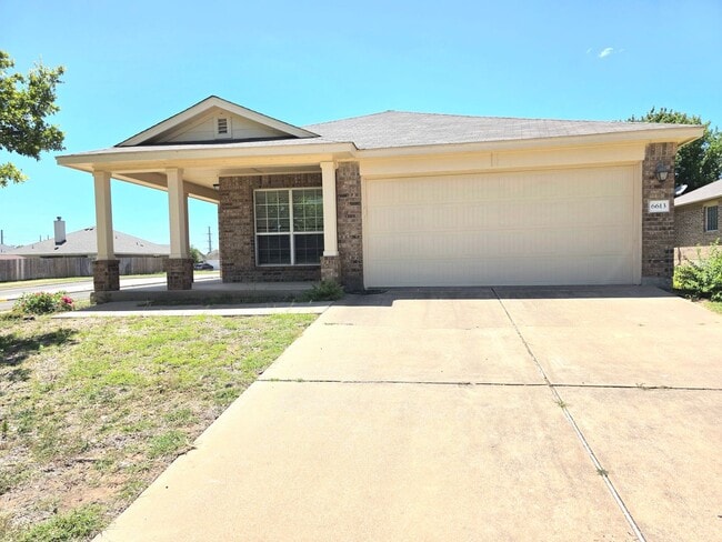 Building Photo - Midway ISD