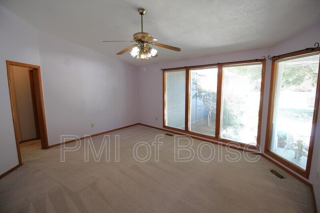 Photo - 4022 S Iriondo Way