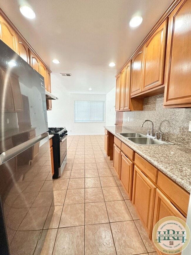 Photo - Spacious & Bright 3BR|2BA House in the Hea...