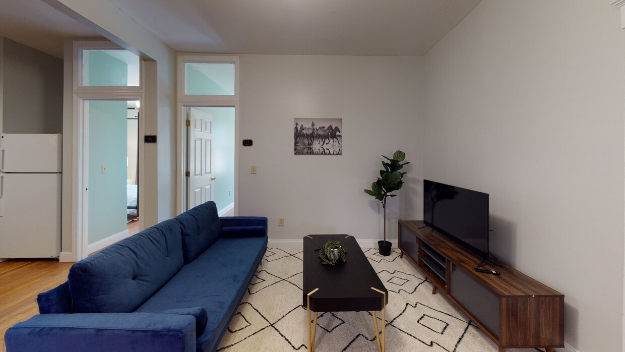 Photo - Private bedroom in 4 bed/1 bath Home