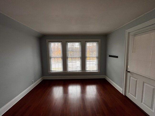 Photo - 242 Litchfield Rd