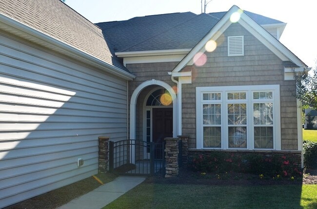Photo - 159 New Haven Ct