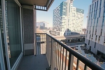 Photo - 8 Museum Way Unit 827