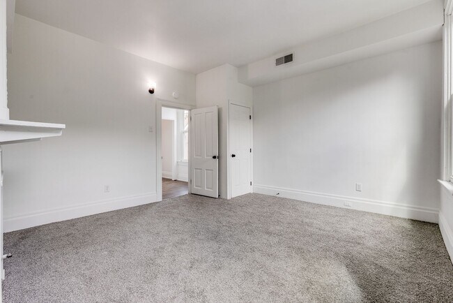 Photo - 2637 S 18th St Unit Apt 2