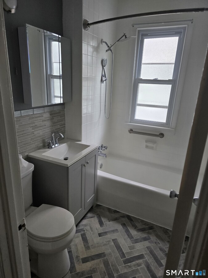 Photo - 25 Curtin St Unit 1