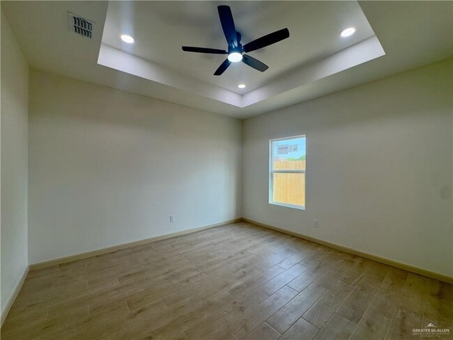 1304 Rosewood Ln Unit 4