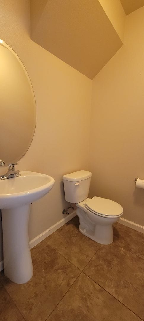 Photo - End Unit Condo In Highland Park Subdivision
