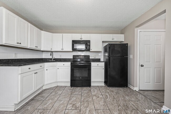 Photo - 19 Hawkins St Unit 1