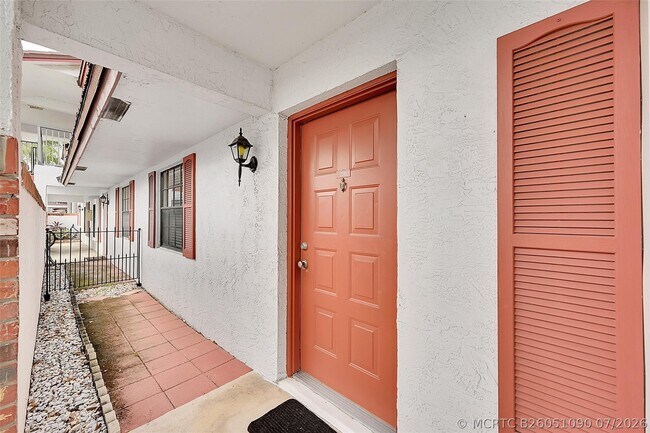 2518 NW 89th Dr Unit 2518
