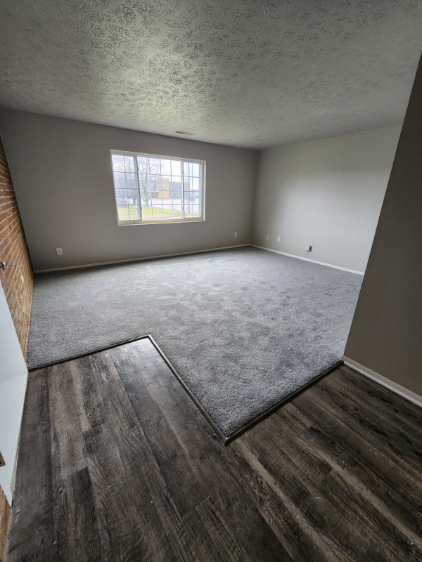 Photo - 1105 W Maple St