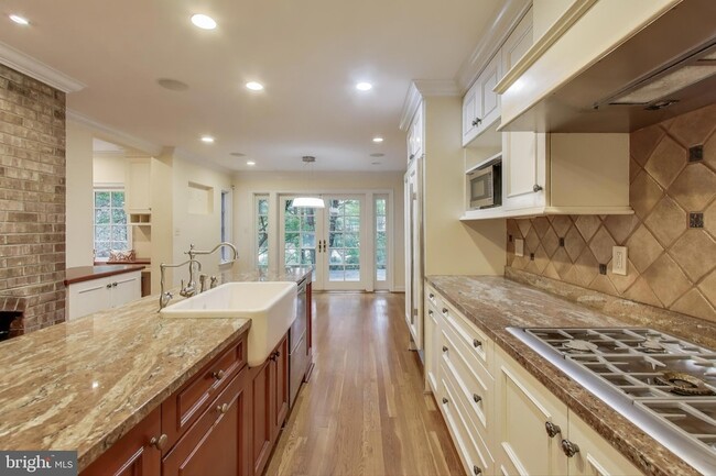 Photo - 7308 Burdette Ct