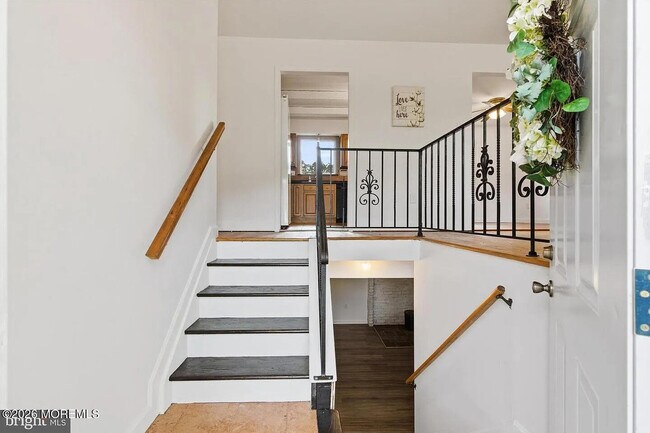 Photo - 42 Monroe Ave