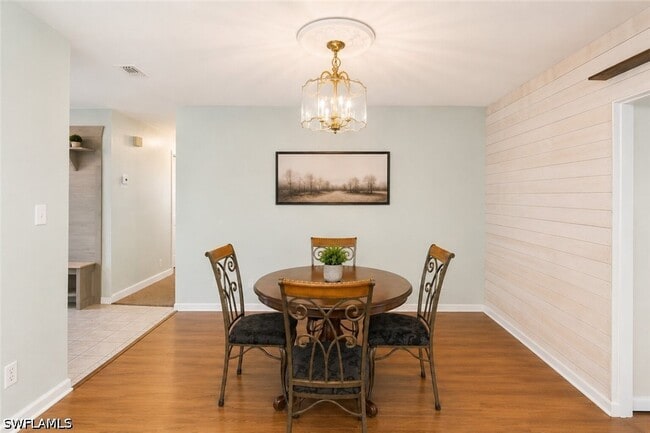 Photo - 655 Pointview Rd