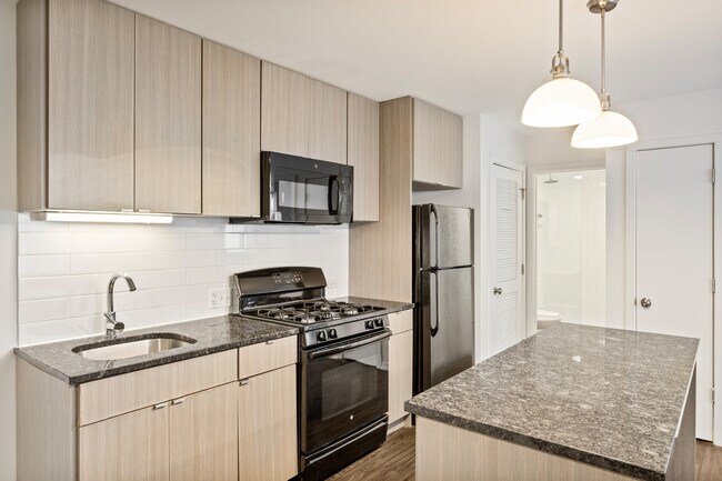 Photo - 5411 N Winthrop Ave