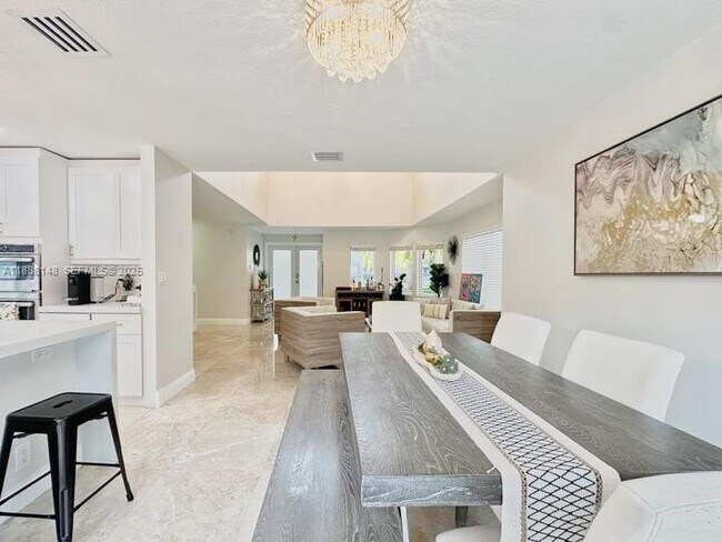 Photo - 10620 SW 67th St