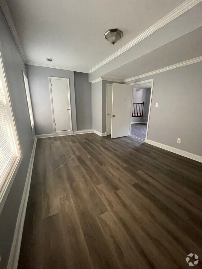 Building Photo - 1811 Pharrs Rd Rental