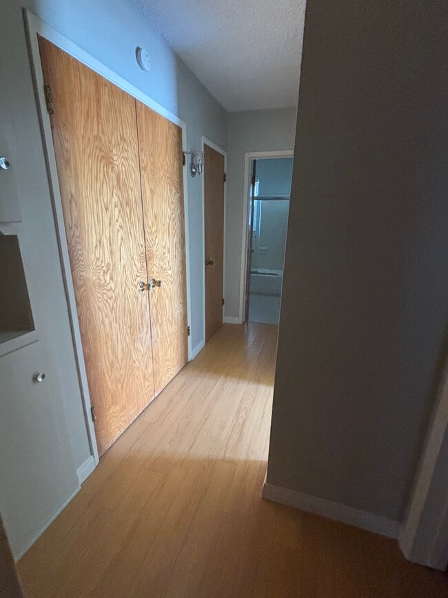Building Photo - 24617 Pennsylvania Ave Unit 24617