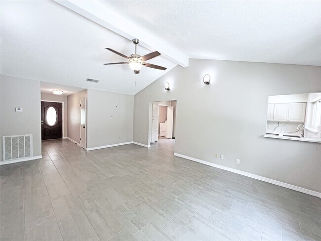 Photo - 6210 Creekside Ln