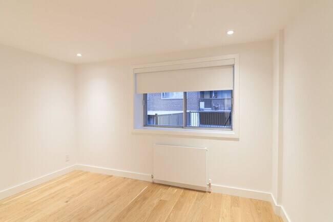 Photo - 4580 Chemin Queen Mary Unité 103