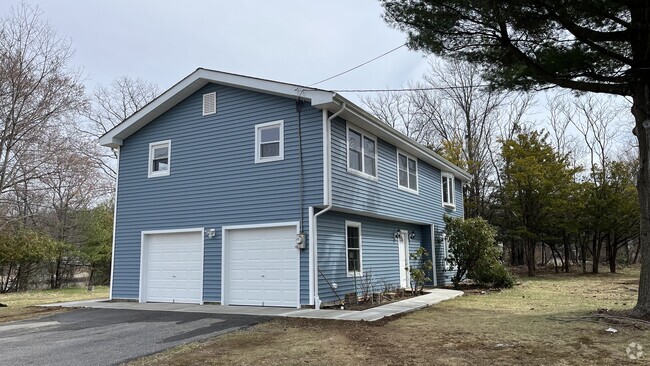 Building Photo - 968 Preakness Ave Rental